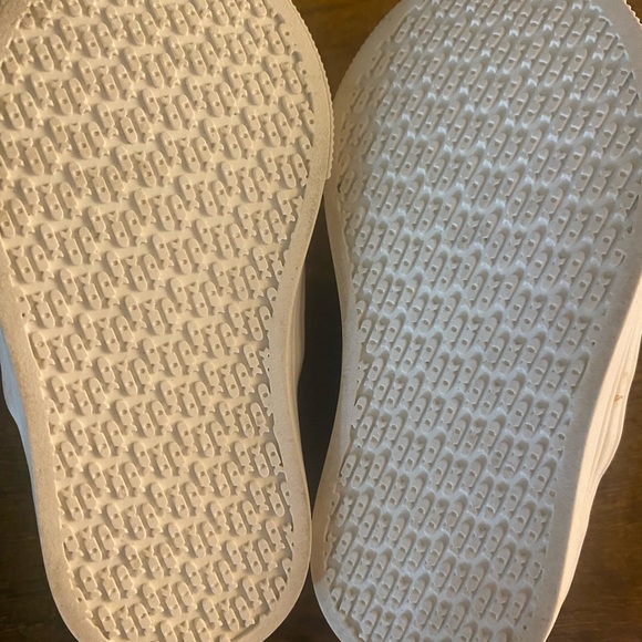 Oshkosh B’gosh toddler slip on shoes - Picture 4 of 5